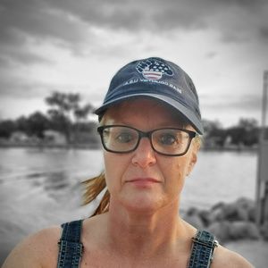 Meet your Posher, Linda